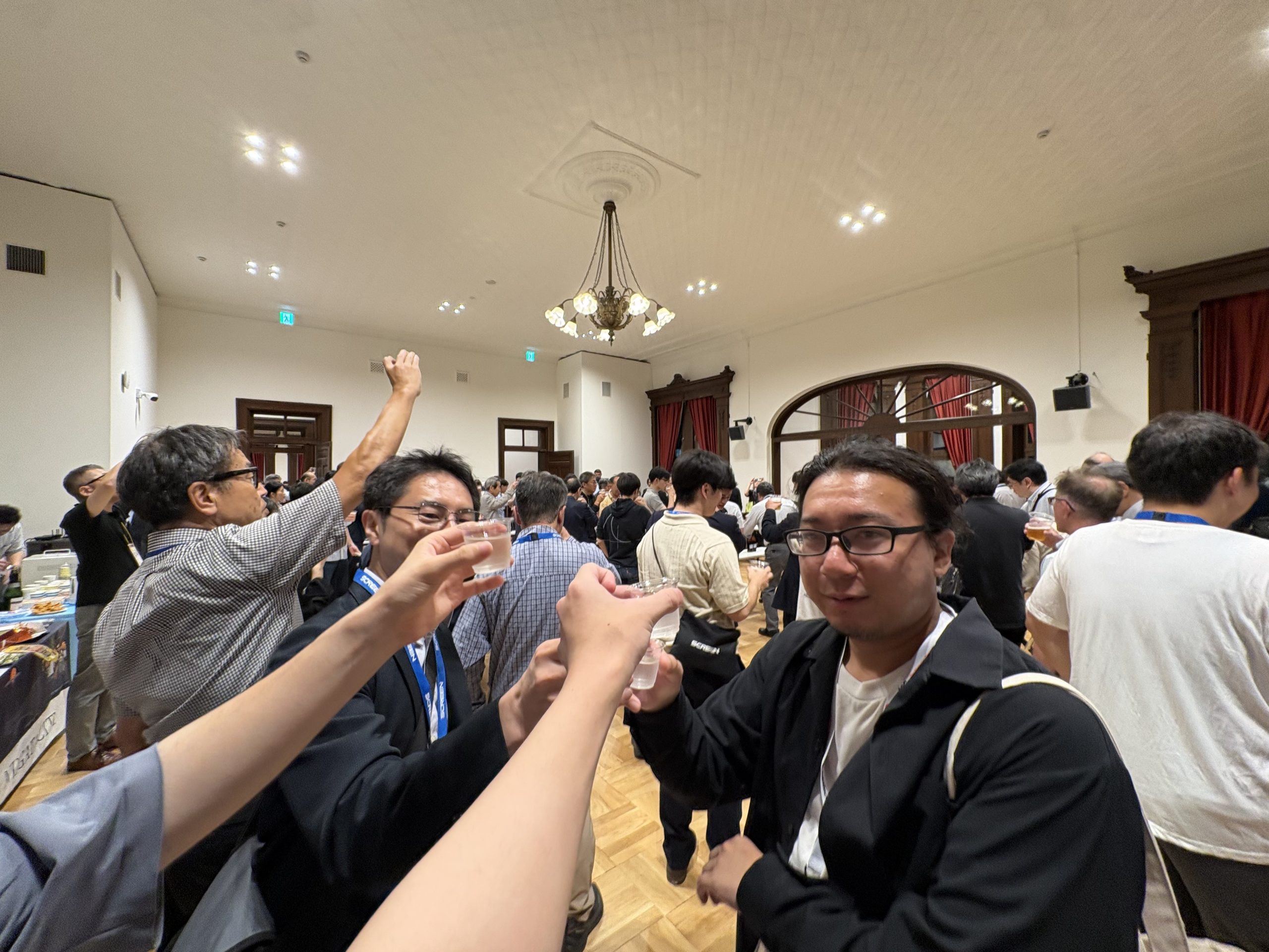 応用物理学会懇親会の様子