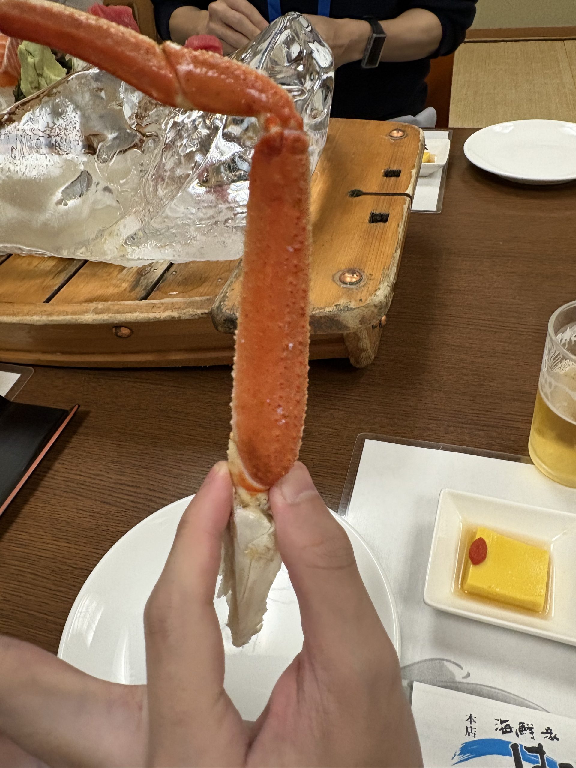 量子情報工学研究会懇親会でのカニ